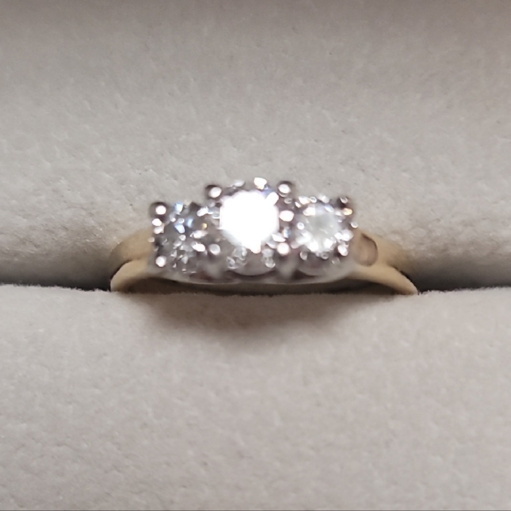 14 K Yellow And White Solid Gold With 3 Stone Diamond Women's Ring. Size 6.5